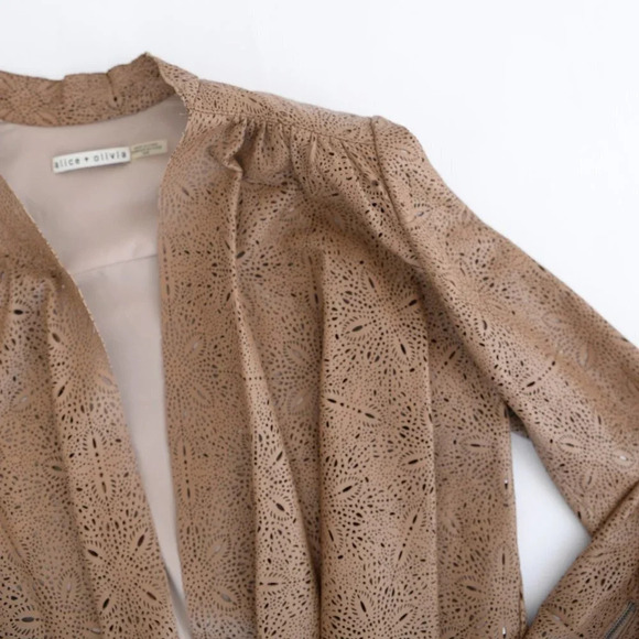 Alice +  Olivia Vanna Laser-Cut 100% Lamb Leather Tan Jacket Medium - Picture 9 of 14